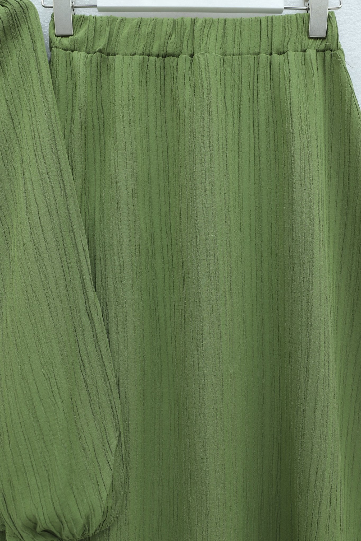 Tie-Front Crinkle Two-Piece Set with Peplum Top and Maxi Skirt - Pistachio Green - Podyumplus - by Peralane - photo 6