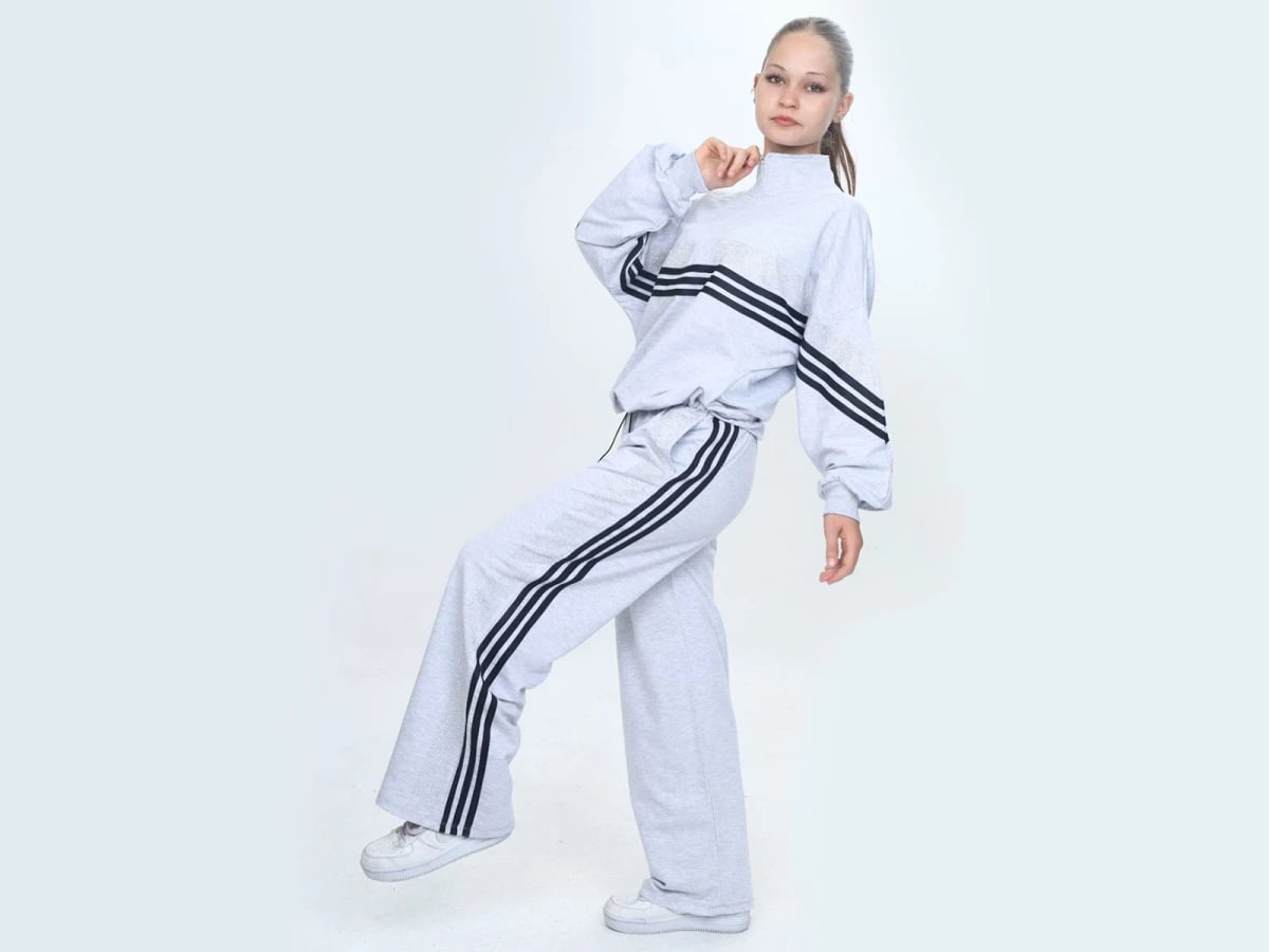 Striped Pattern 2-Piece Girls' Tracksuit Set in Light Grey - Vizviz - by Peralane