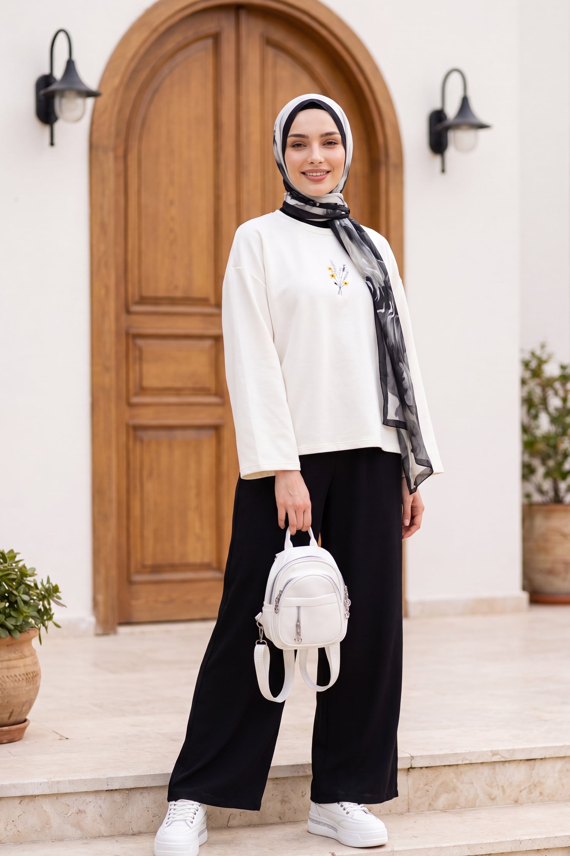 Black Wide-Leg Linen Look Trousers with Drawstring Waist and Pockets - Podyumplus - by Peralane - photo 4