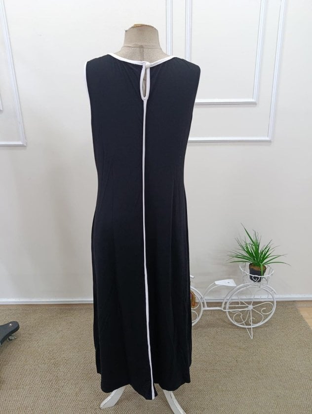 Women's Sleeveless Black Maxi Dress with White Piping - Janes - by Peralane - photo 6