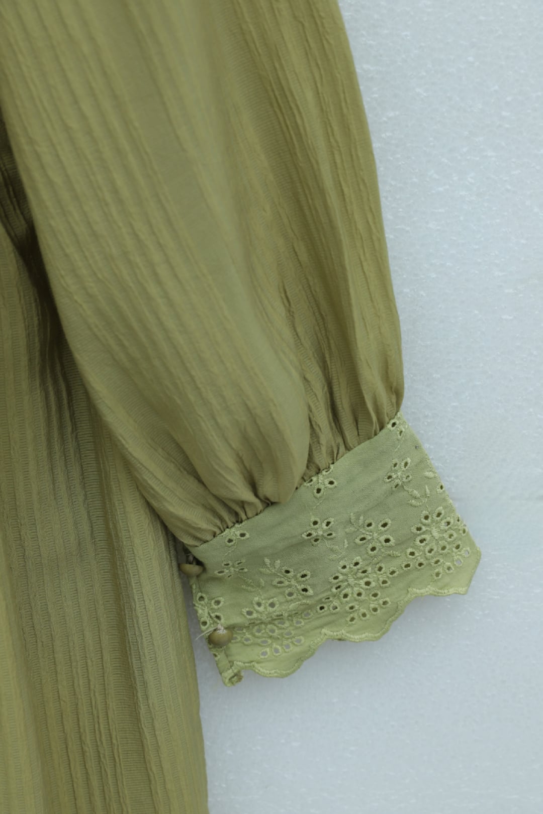 Tie-Neck Flounced Lined Crinkle Dress - Olive Green - Podyumplus - by Peralane - photo 8