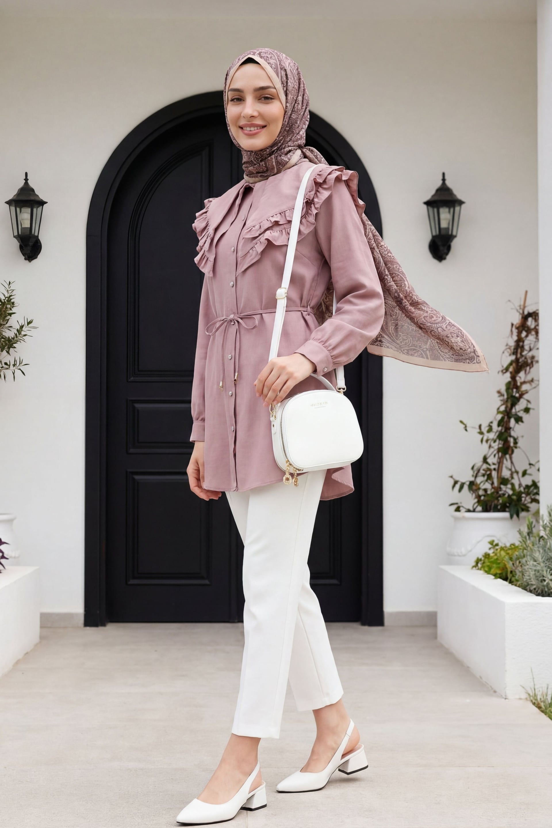 High-Waisted Straight-Leg Trousers with Thick Belt - Ecru - Podyumplus - by Peralane - photo 2