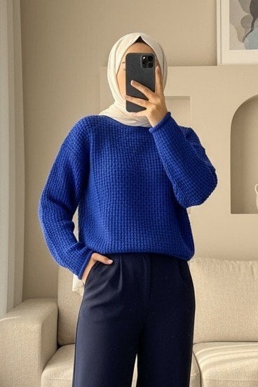 Round Neck Knitted Sweater - Bright Blue Waffle Knit - Podyumplus - by Peralane - photo 2
