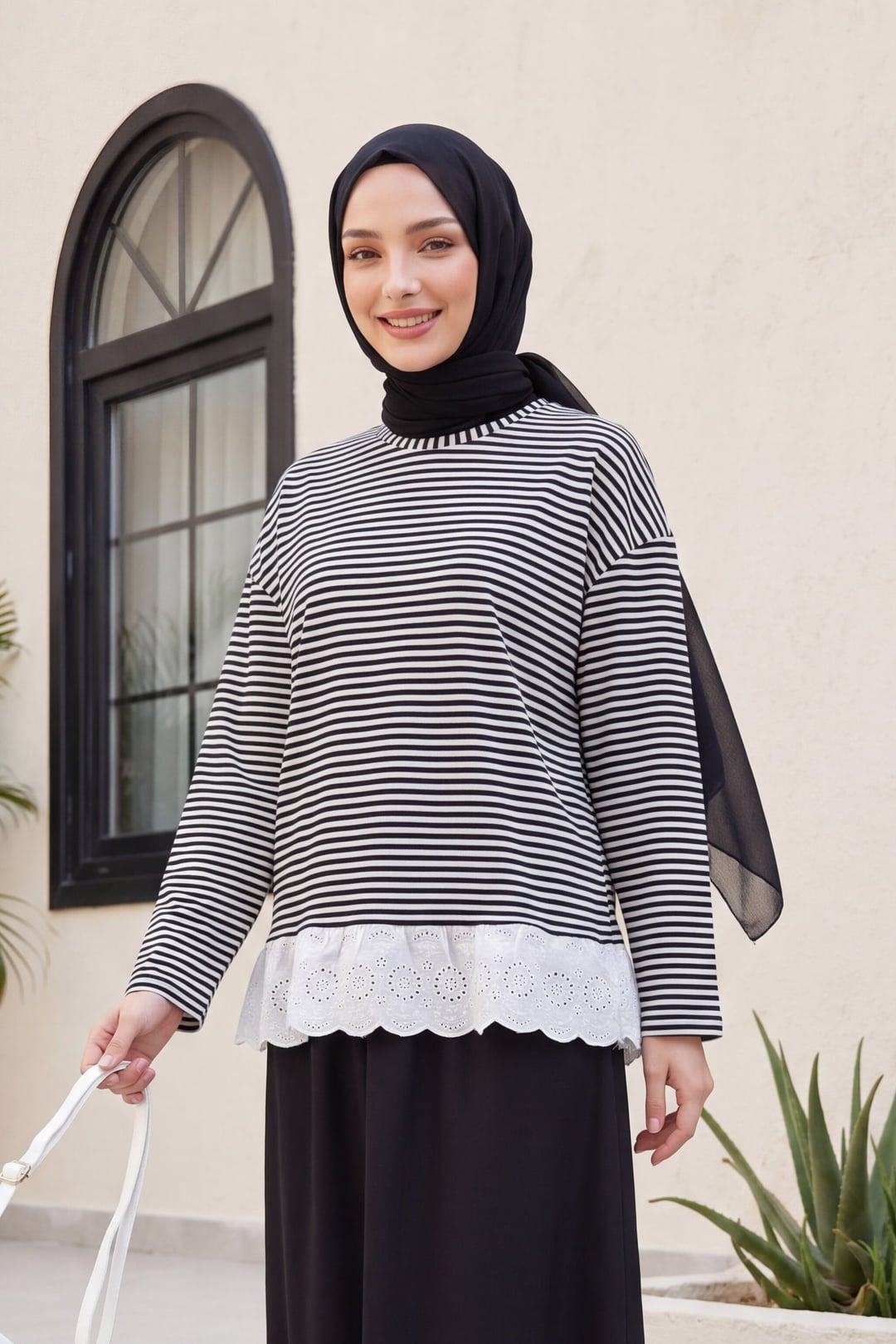 Striped Crew Neck Tunic Sweatshirt with Scalloped Hem - Black - Podyumplus - by Peralane - photo 8