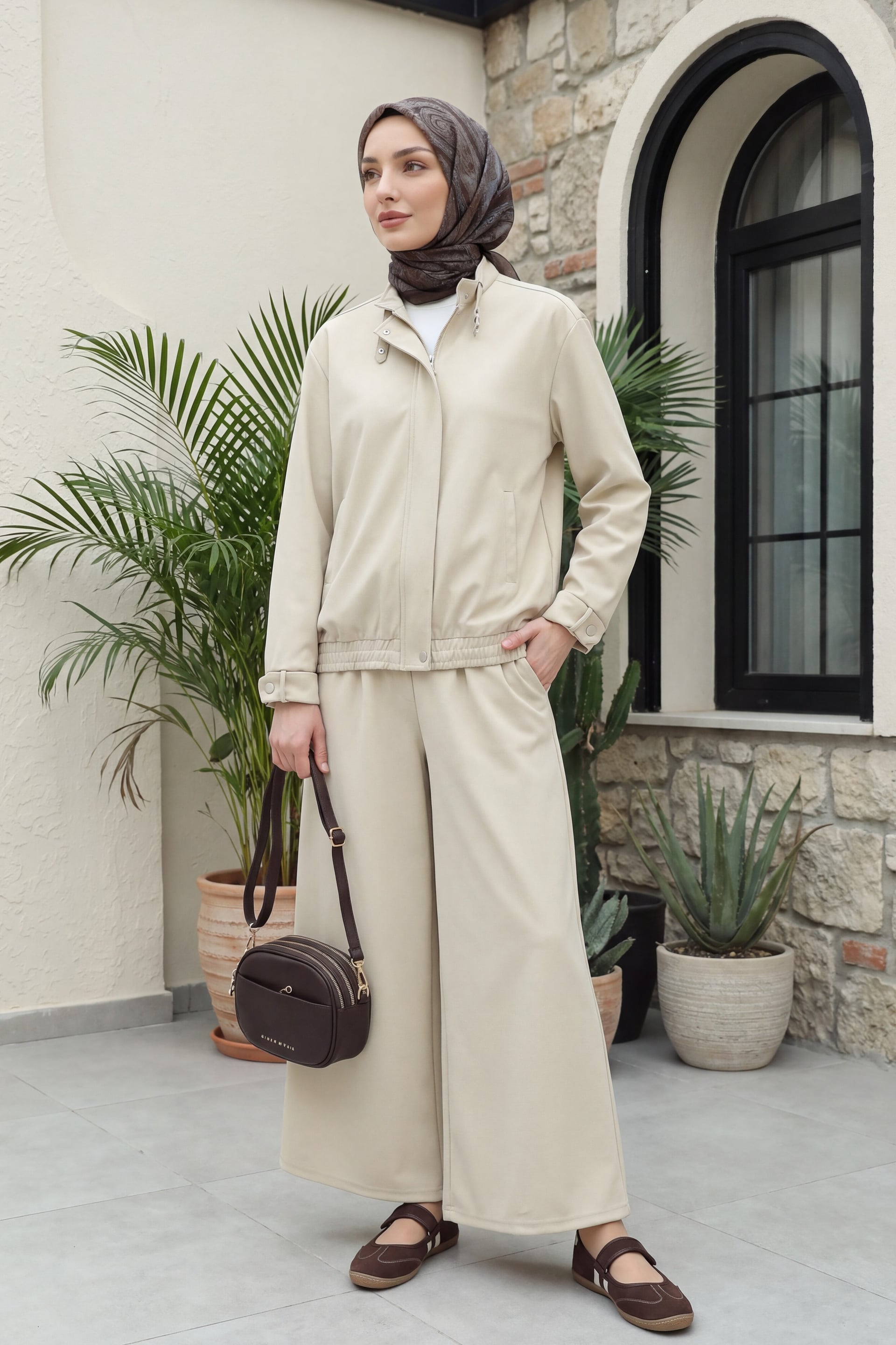 Beige Belted Collar and Cuff Jacket with Pleated Wide-Leg Trousers Set - Podyumplus - by Peralane - photo 4