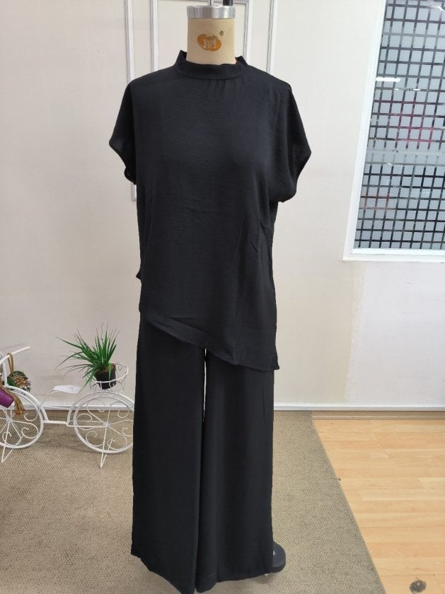 Women's Black Mock Neck Cap Sleeve Wide-Leg Jumpsuit with Asymmetric Cut Detail - Janes - by Peralane - photo 5