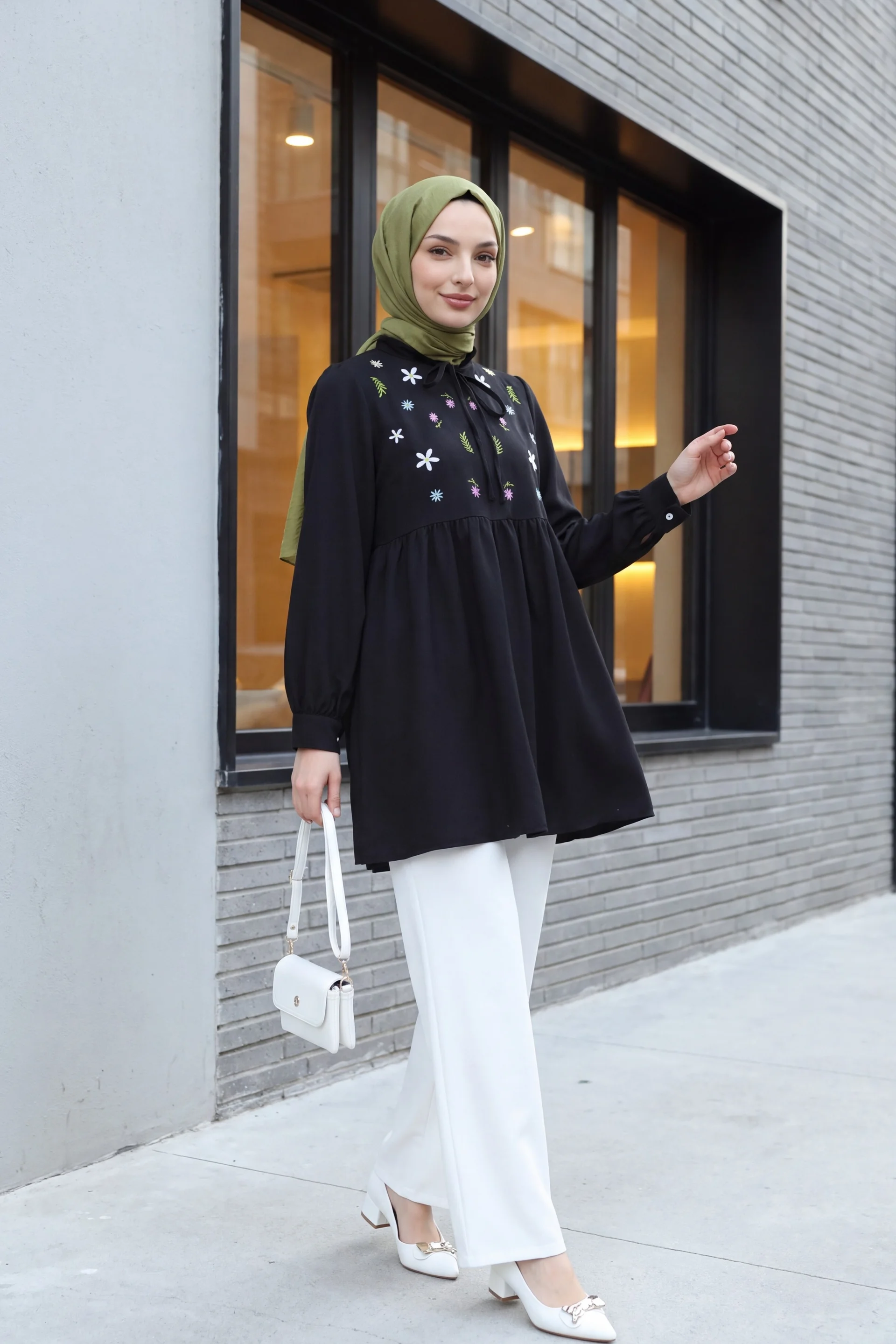V-Neck Tie-Front Ruffled Floral Embroidered Poplin Tunic - Black - Podyumplus - by Peralane - photo 3