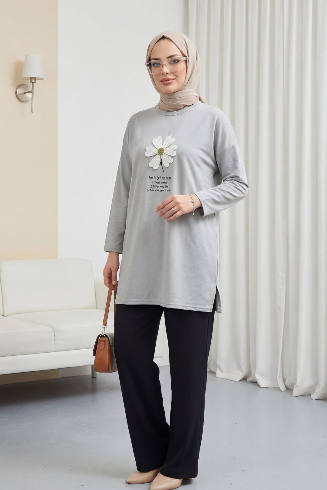 Grey Long-Sleeve Jersey Tunic with Floral Applique - Podyumplus - by Peralane - photo 3