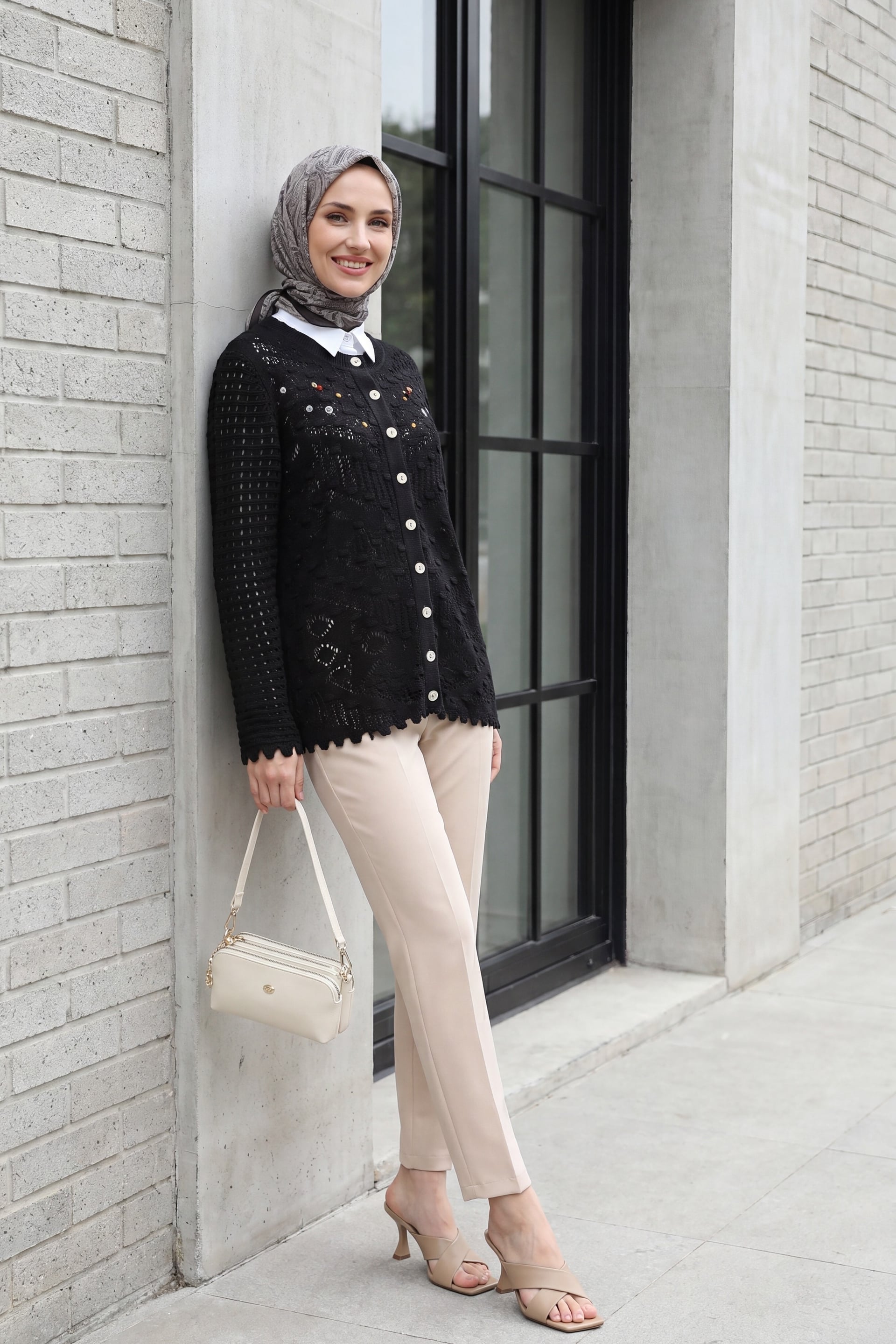 Black Textured Cardigan with Floral Embroidery and Beads - Podyumplus - by Peralane - photo 5