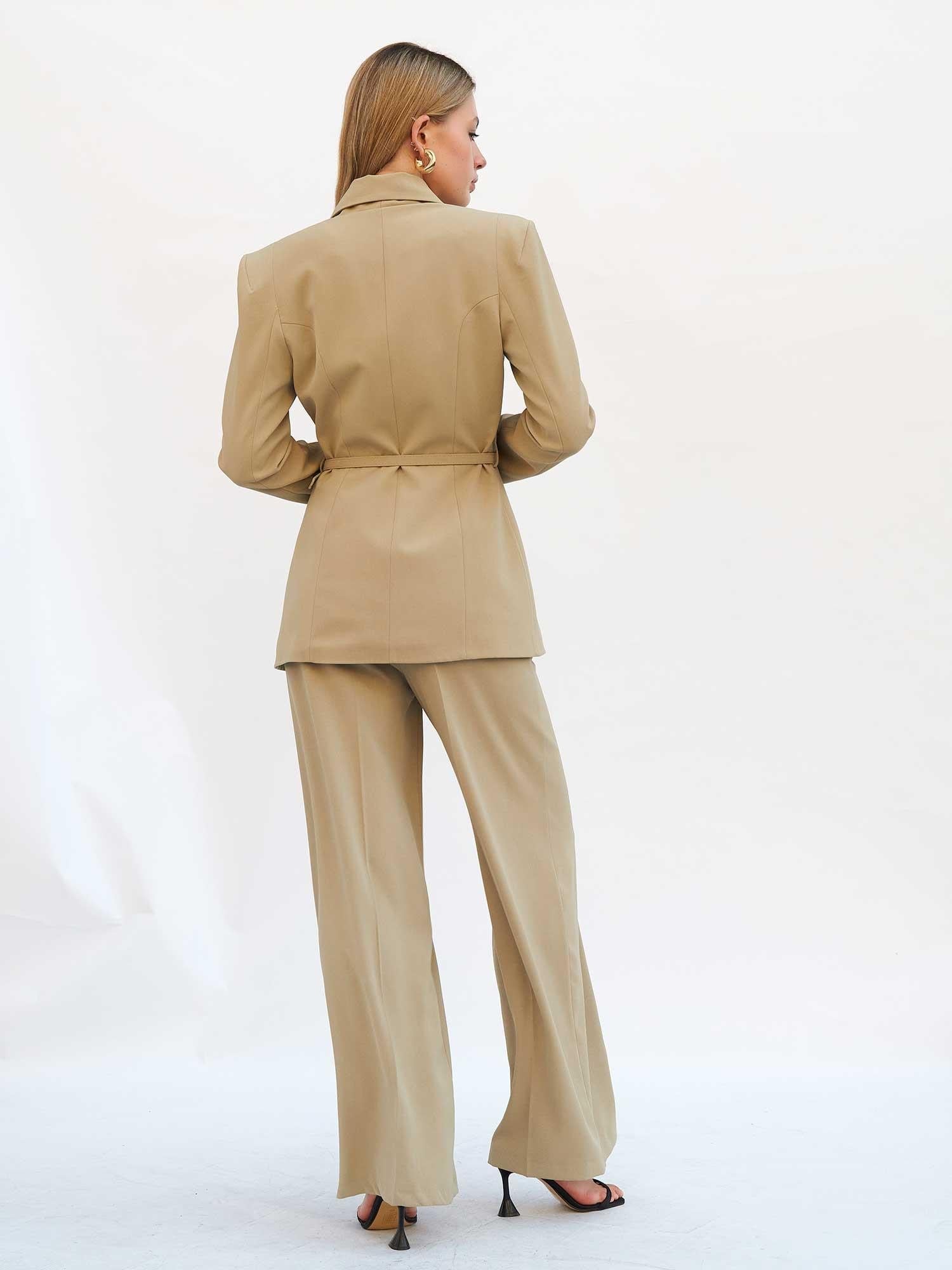 Light Beige Padded Blazer with Belt - Lefon - by Peralane - photo 10