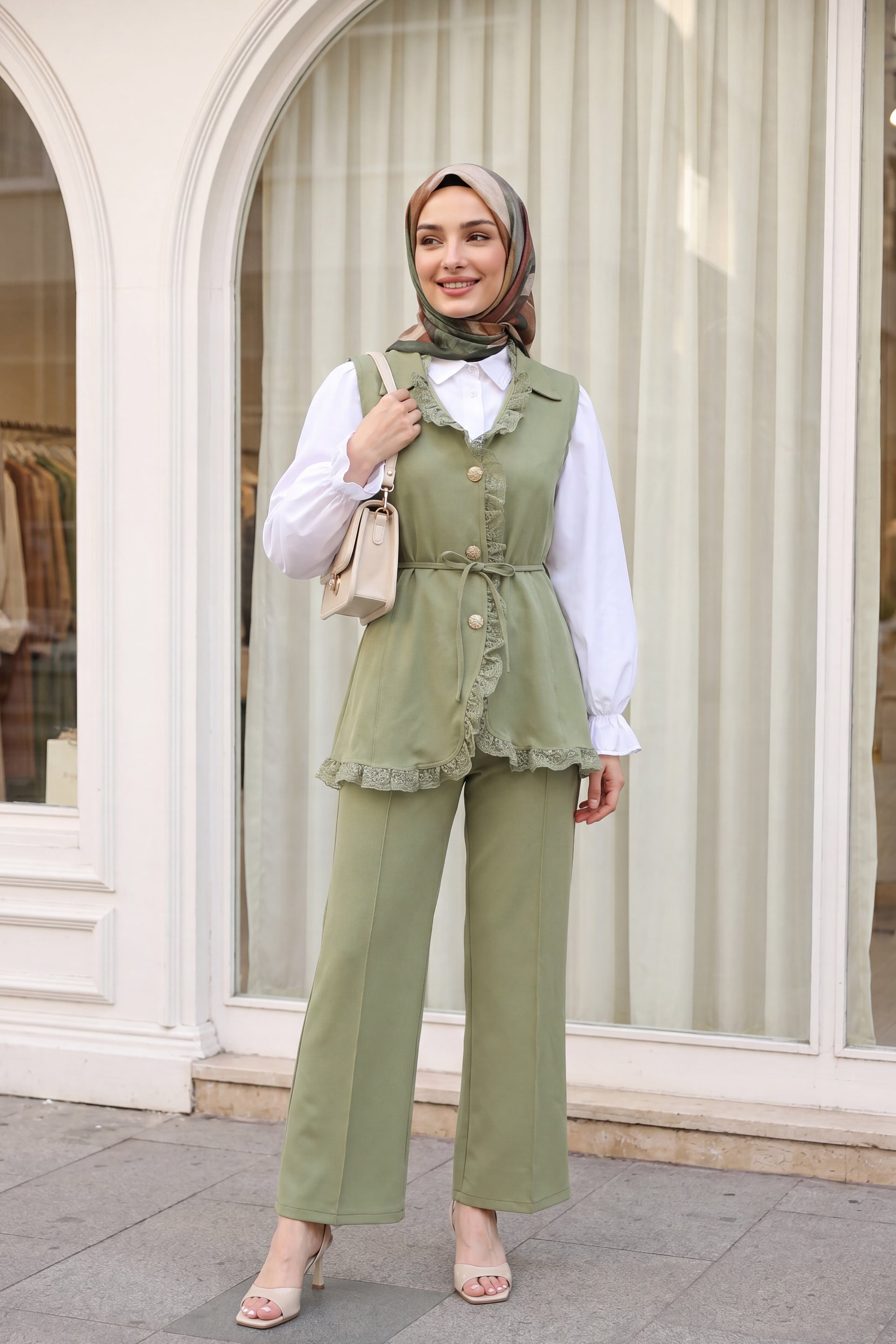 Lace Detail Belted Vest and Wide-Leg Trouser Two-Piece Crepe Set in Green - Podyumplus - by Peralane - photo 2