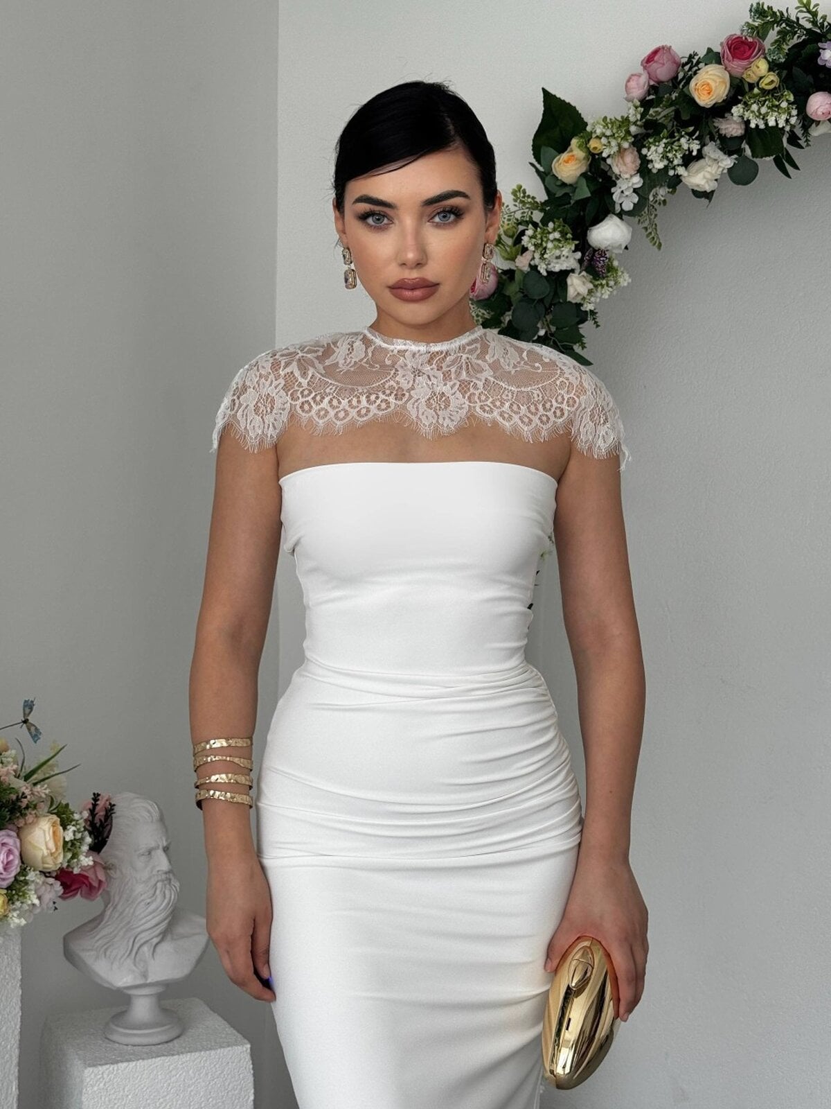 Jecan Shoulder Cape Detail Dress White - Etika - by Peralane - photo 7