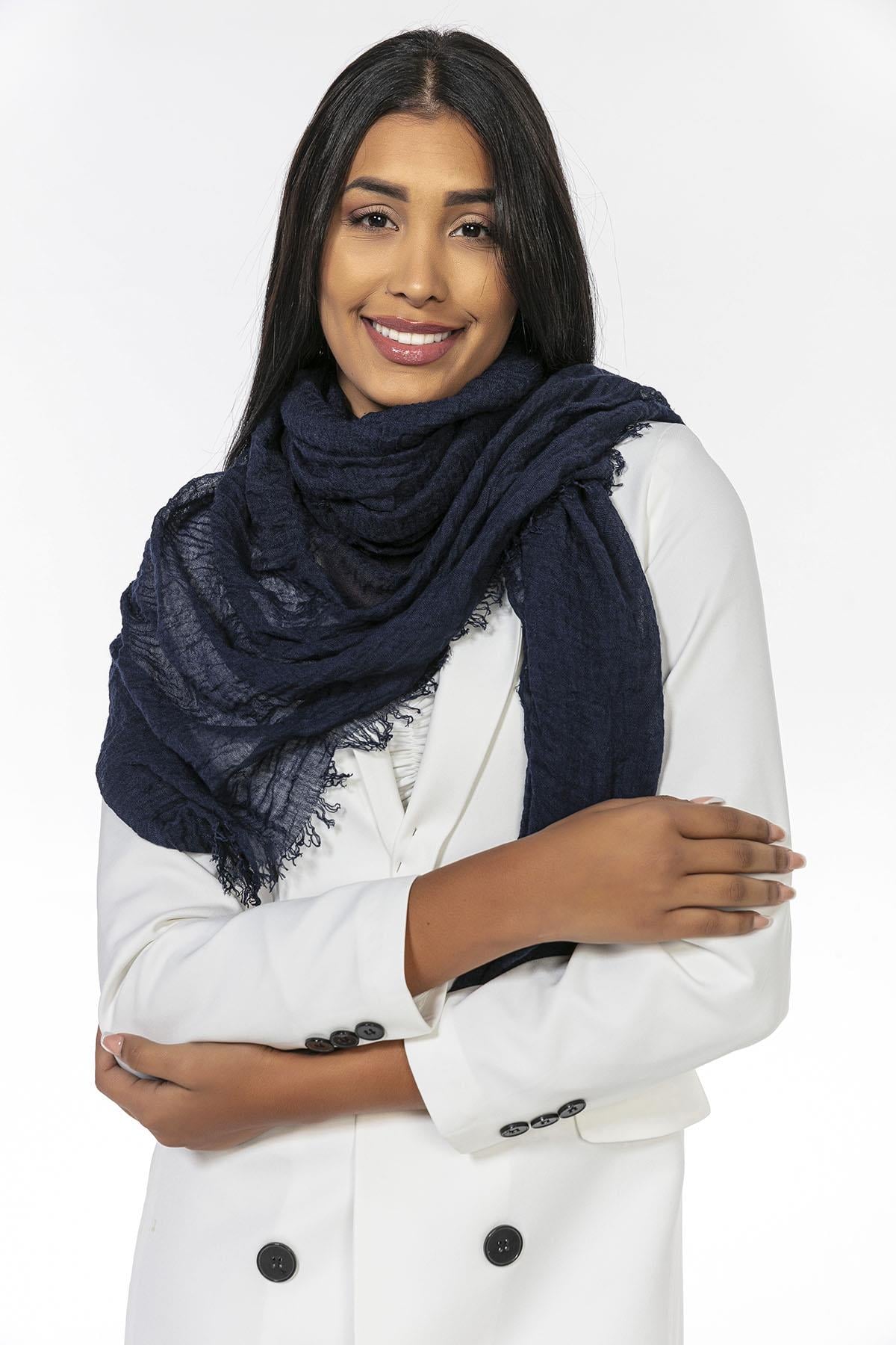 Navy Blue Crinkled Scarf 90x180 cm - Nesvay - by Peralane - photo 2
