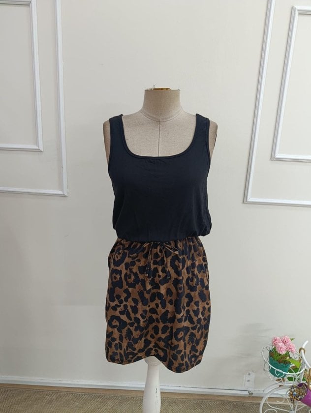 Women's Sleeveless Square Neck Top and Leopard Print Skirt Set - Janes - by Peralane - photo 4