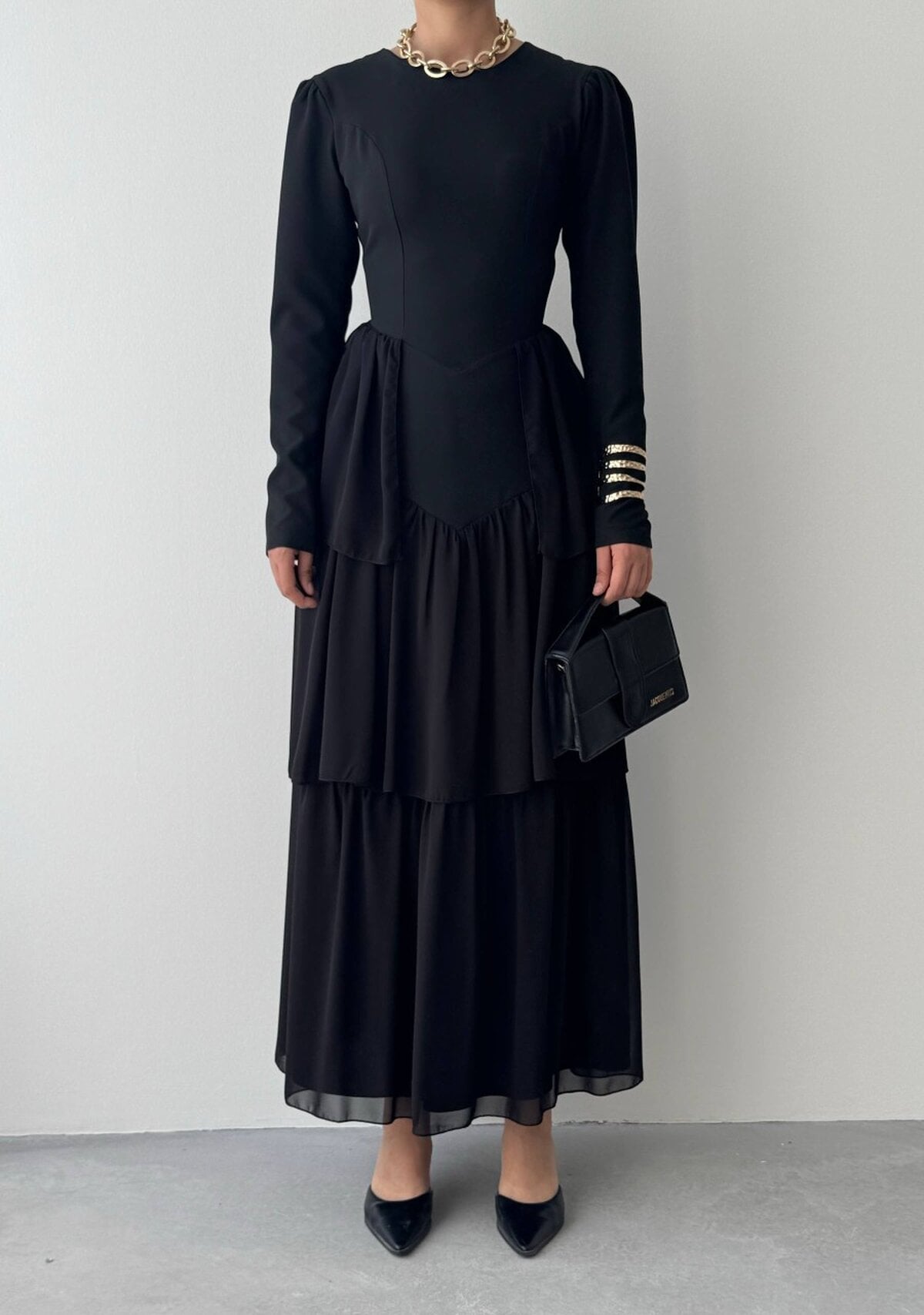 Black Long-Sleeved V-Neck Midi Dress with Lace-Up Back and Tiered Skirt - Etika - by Peralane - photo 2