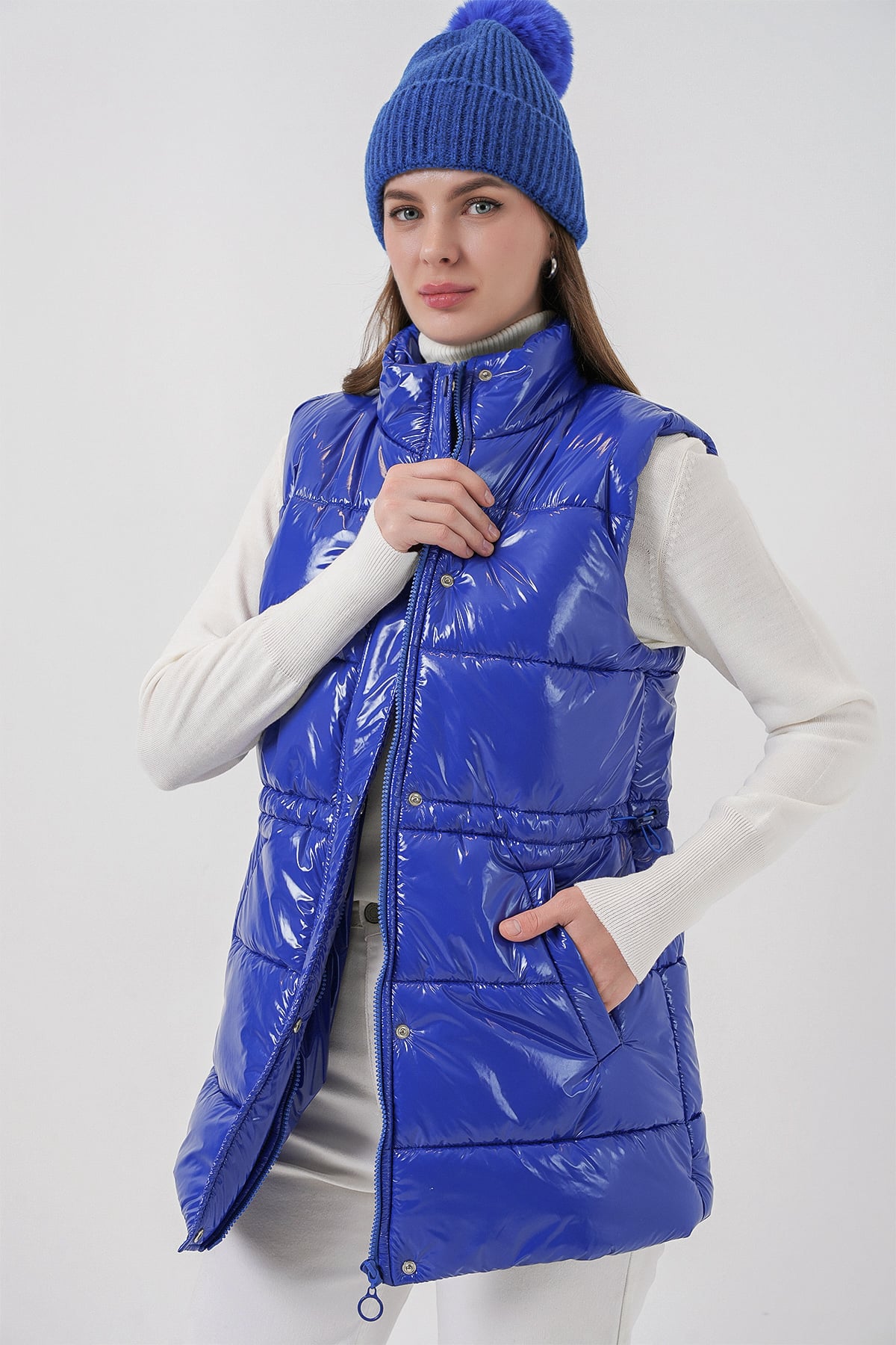Women's Bright Blue Quilted Puffer Vest - Bigdart - by Peralane