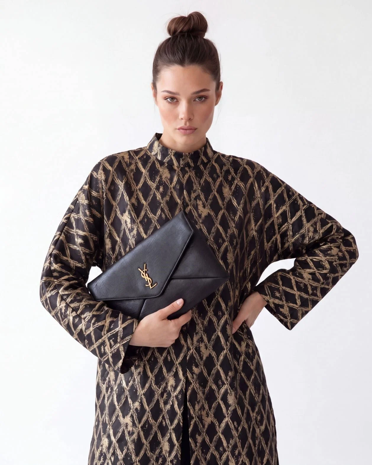 Black Tunic and Trousers Set with Gold Diamond Pattern - Fame - by Peralane - photo 2