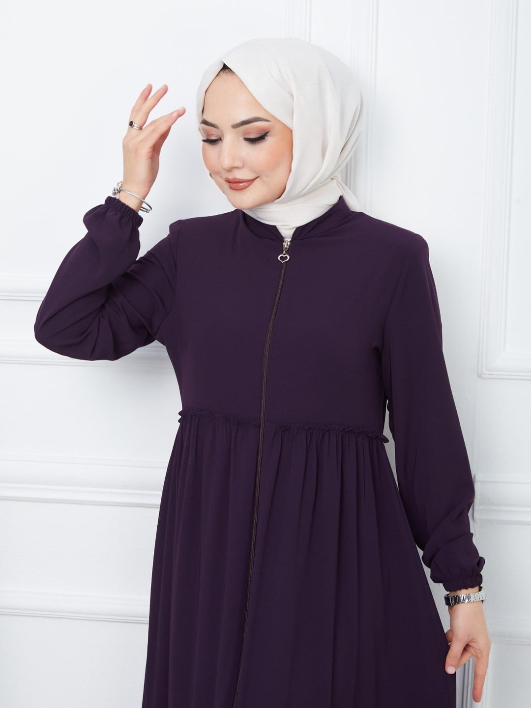 Women's Long Deep Purple Ferace with Elasticated Sleeves and Full Zip - Podyumplus - by Peralane - photo 3