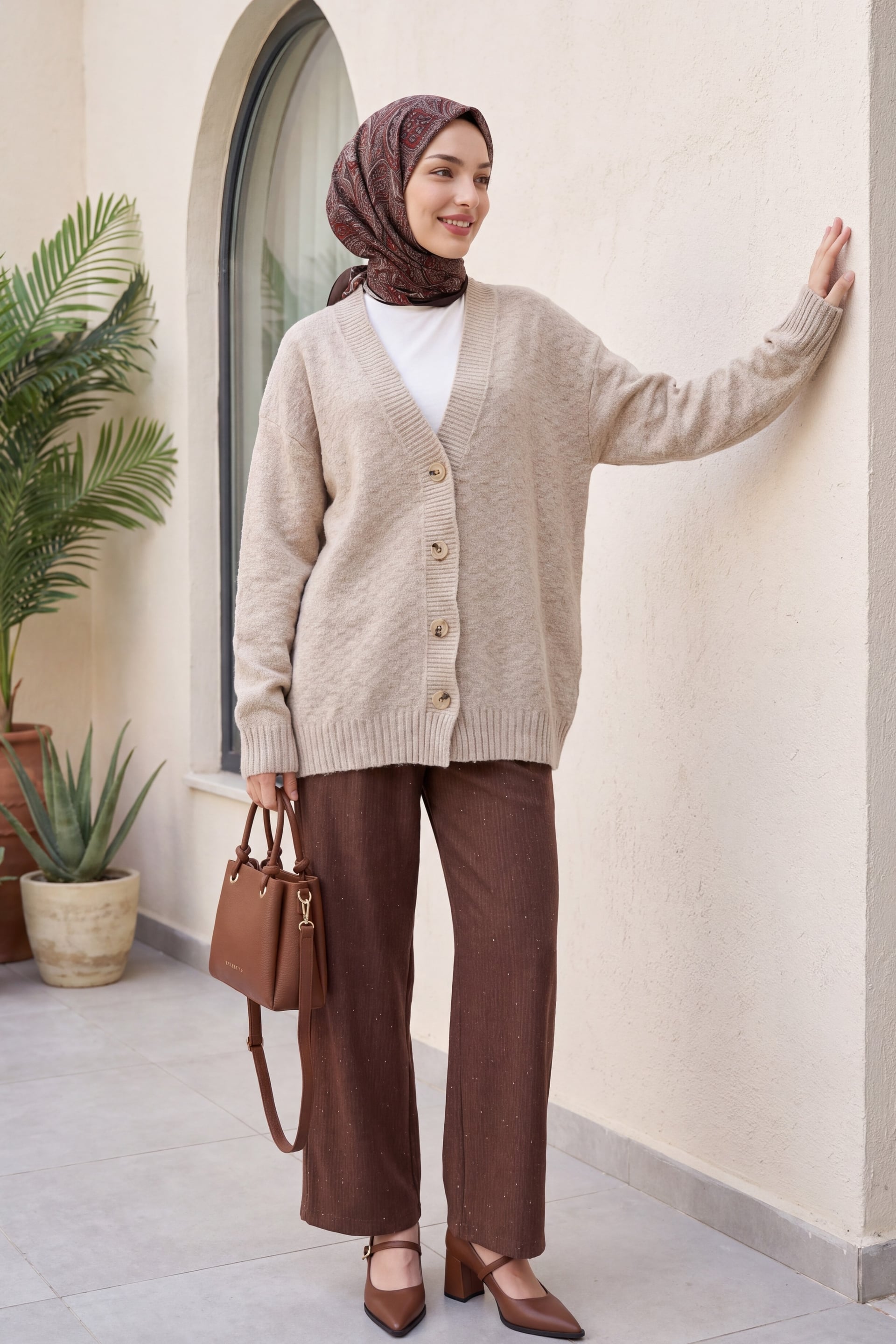 Button-Front V-Neck Relaxed Knit Cardigan - Light Beige - Podyumplus - by Peralane - photo 3