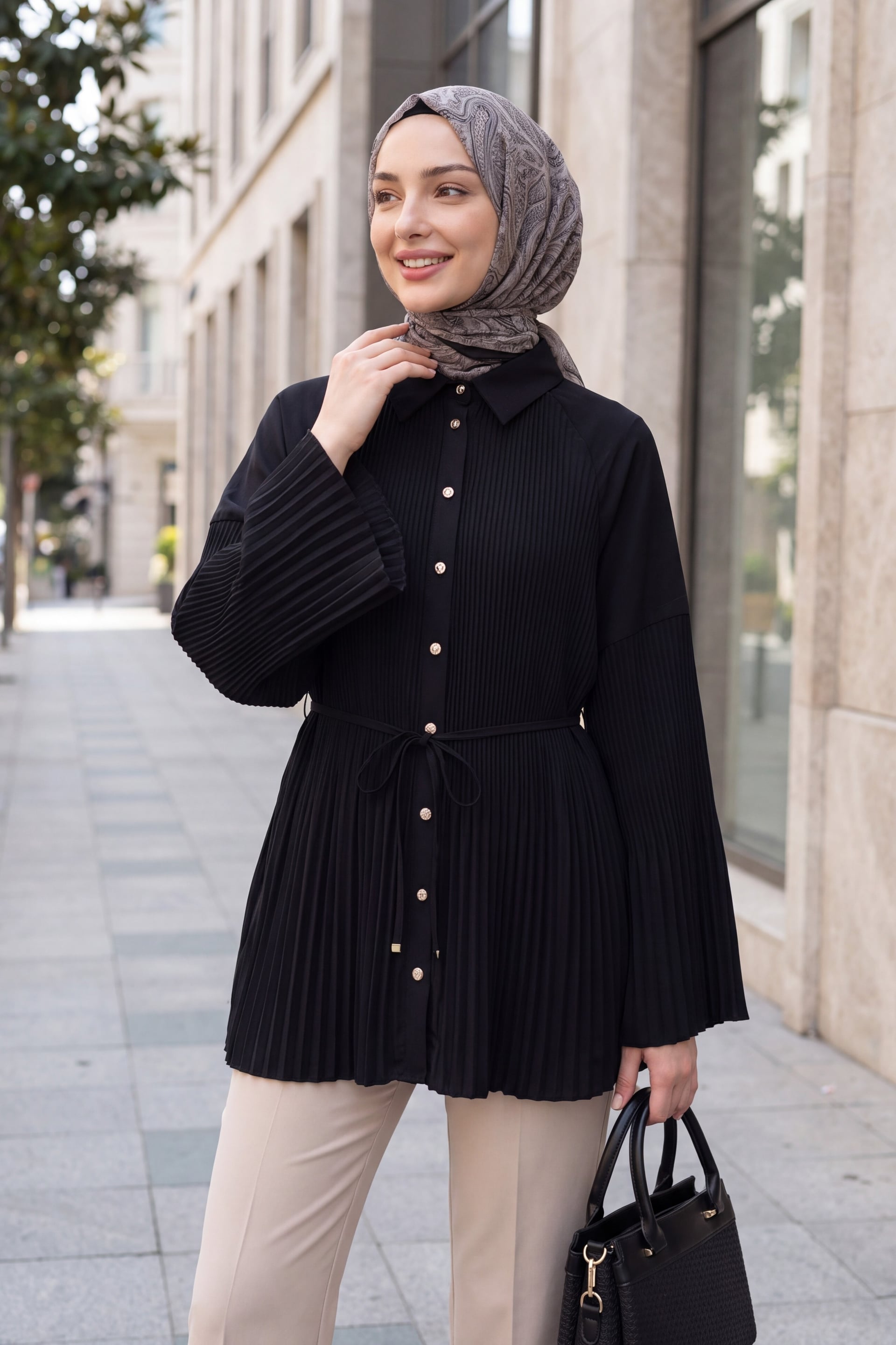 Tie-Belted Pleated Poplin Tunic with Stone-Button Details - Black - Podyumplus - by Peralane - photo 2