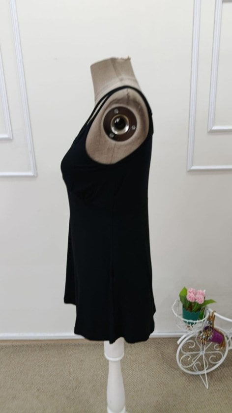 Women's Black Criss-Cross Strap V-Neck Tank Top - Janes - by Peralane - photo 7