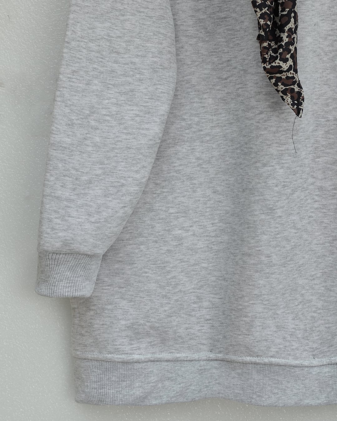 Leopard Emblem 3-Thread Sweatshirt with Scarf - Light Grey - Podyumplus - by Peralane - photo 4