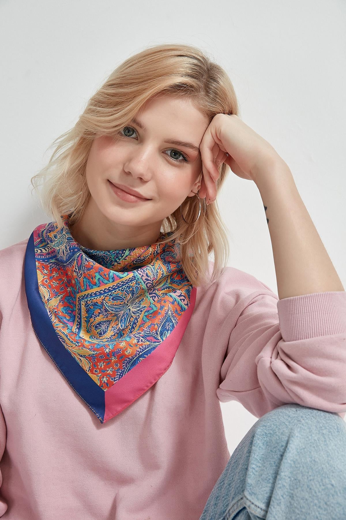 Ethnic Pattern Blue Satin Bandana Scarf 50x50 cm - Nesvay - by Peralane - photo 2