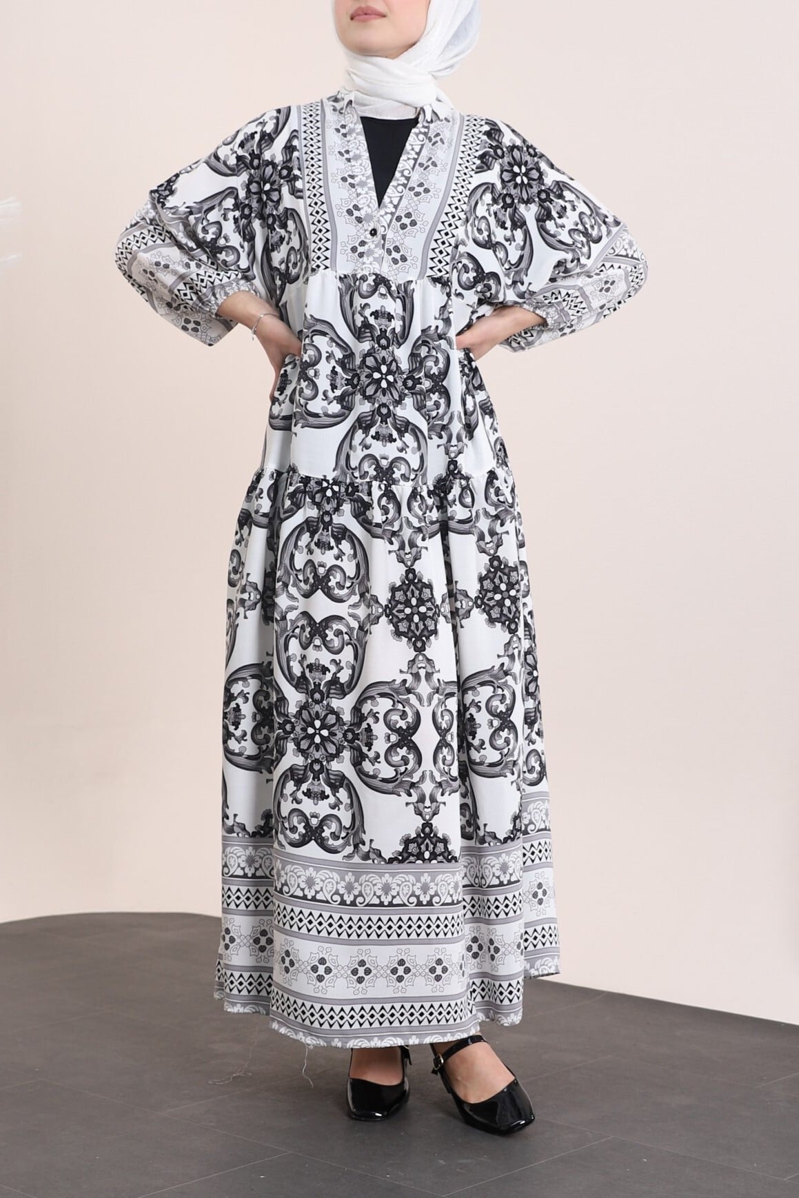 V-Neck Batwing Sleeve Paneled Viscose Dress - Black - Podyumplus - by Peralane - photo 2