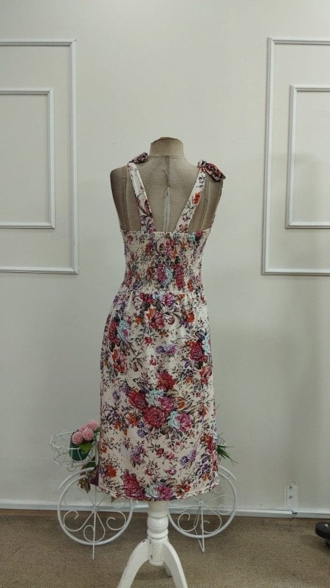 Women's Sleeveless Heart Neckline High-Slit Midi Dress with Floral Print - Janes - by Peralane - photo 8
