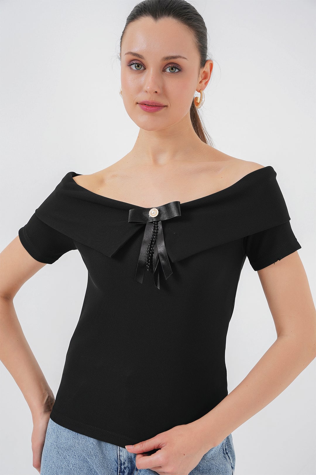 Ribbed Knit Off-Shoulder Top with Bow Detail - Black - Bigdart - by Peralane - photo 2
