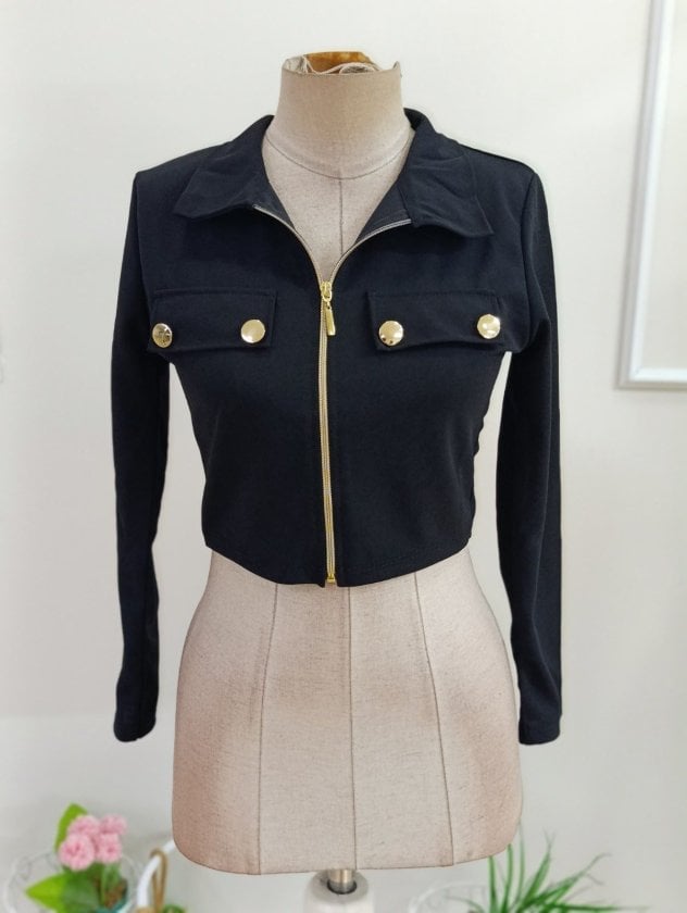 Women's Long Sleeve Collared Zip-Up Short Crepe Jacket with Decorative Pockets - Janes - by Peralane - photo 7