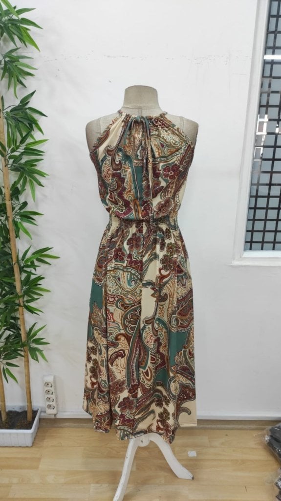 Women's Sleeveless Halter Neck Smocked Waist Digital Print Midi Dress - Janes - by Peralane - photo 8