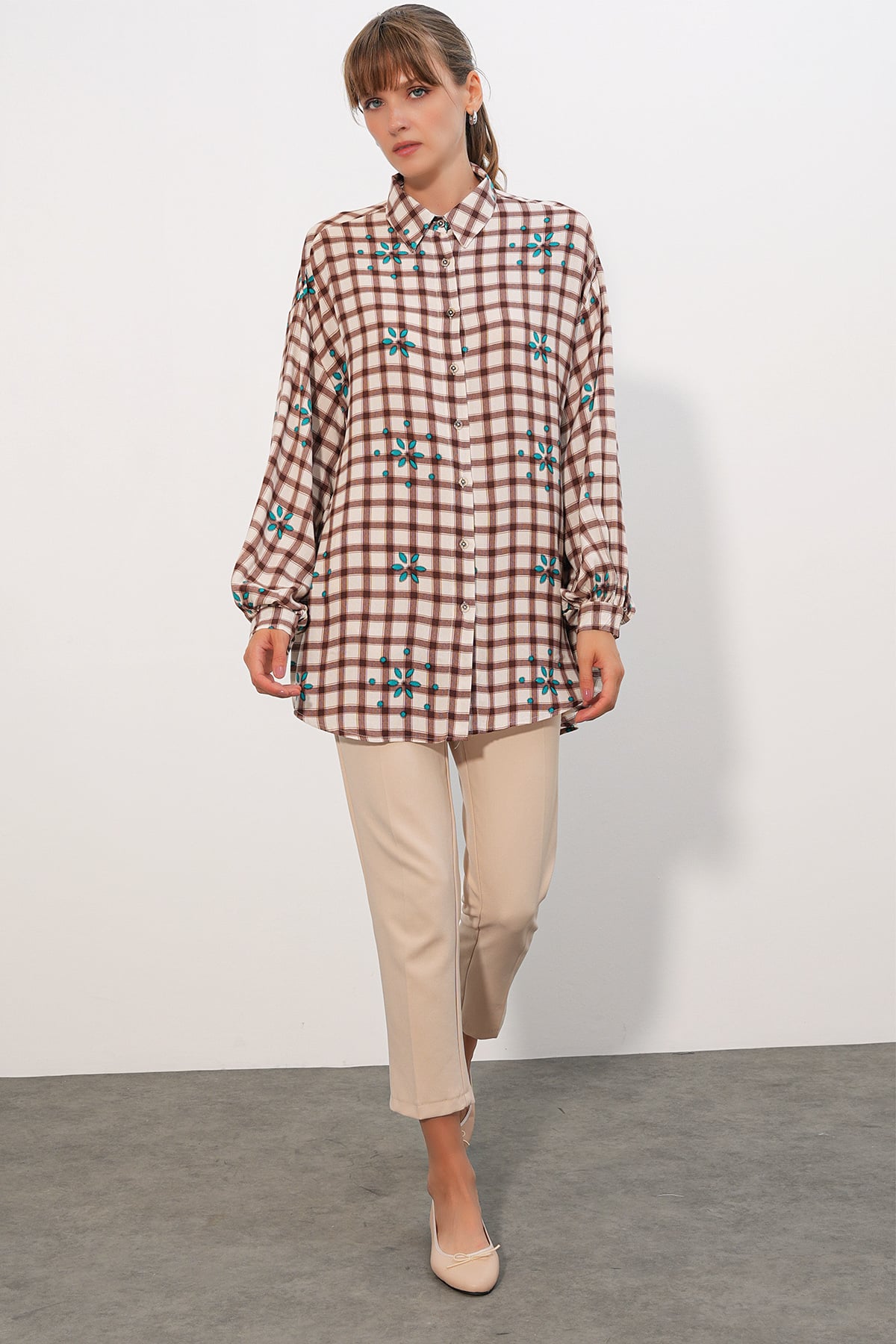 Women's Long-Sleeved Plaid Blouse Tunic with Floral Print - Tan - Bigdart - by Peralane
