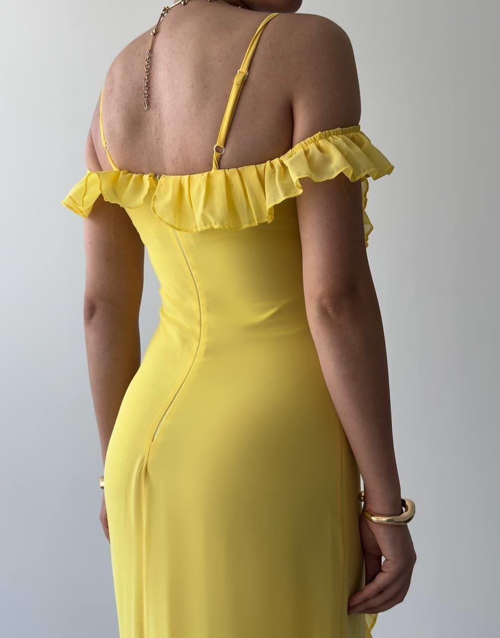 Sleeveless Yellow Ruffle Dress with Off-Shoulder Sleeves - Etika - by Peralane - photo 9