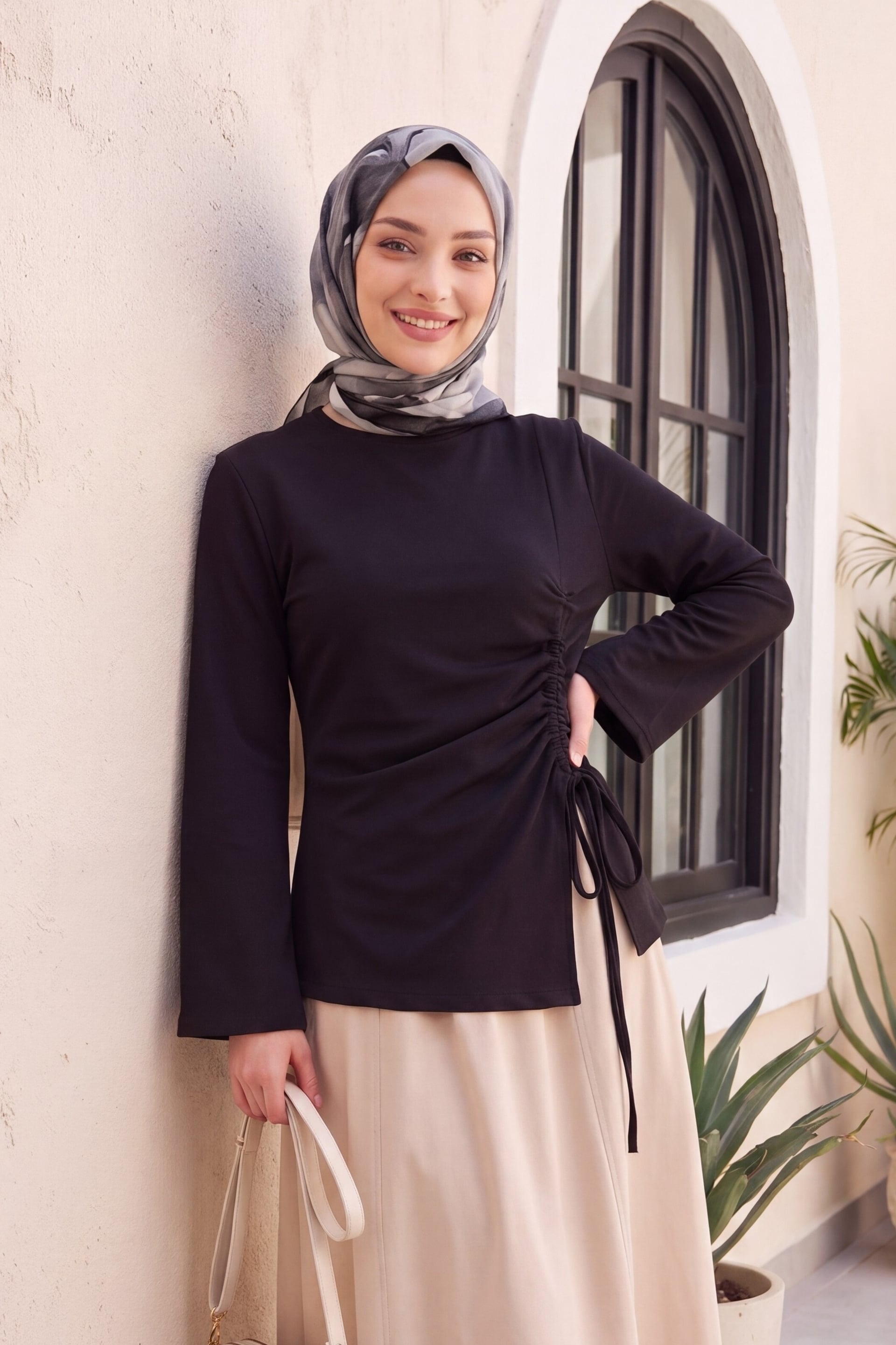 Black Asymmetric Drawstring Sweatshirt with Slim Fit - Podyumplus - by Peralane