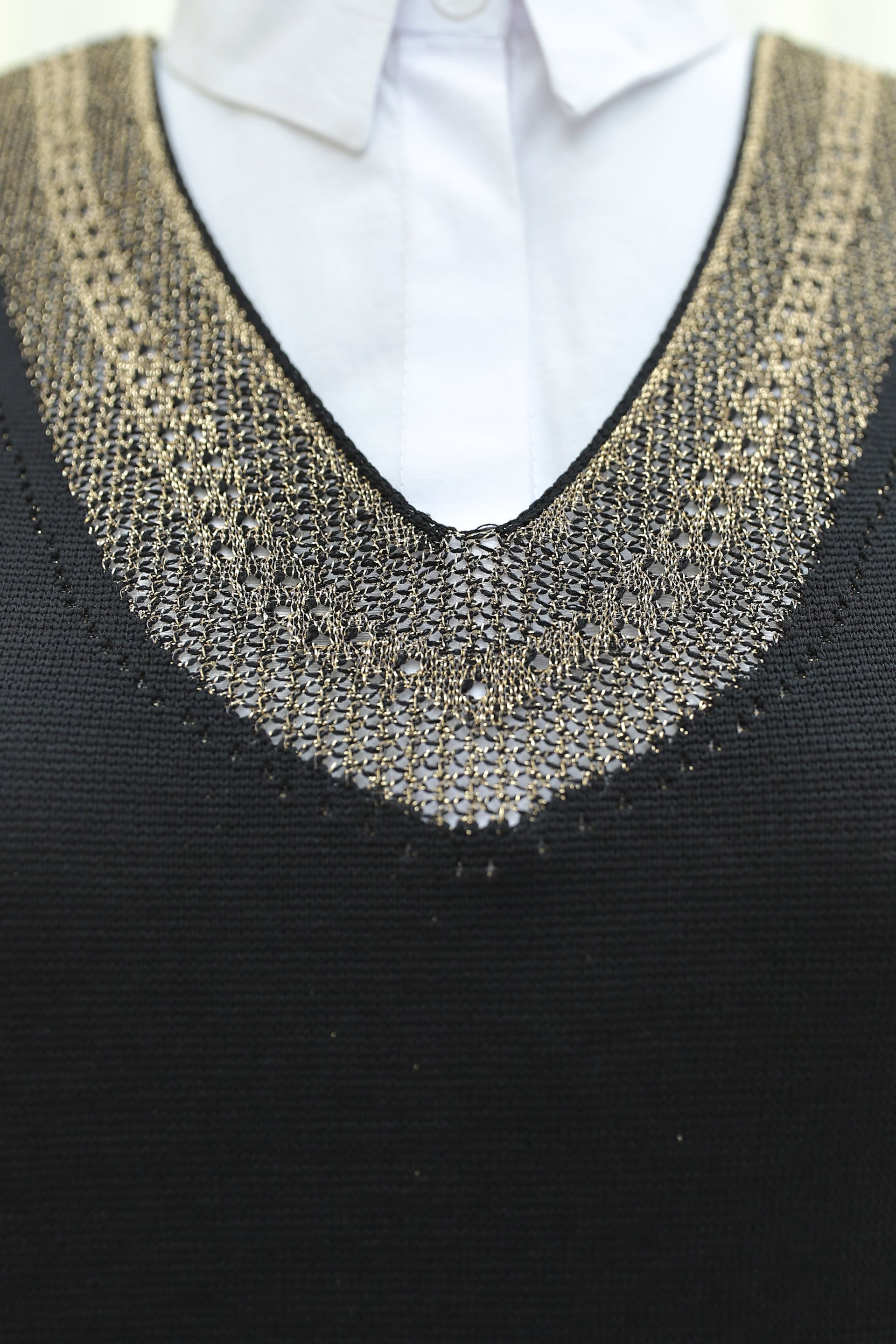 Sequin Trim V-Neck Short Sleeve Knit Tunic - Black - Podyumplus - by Peralane - photo 8