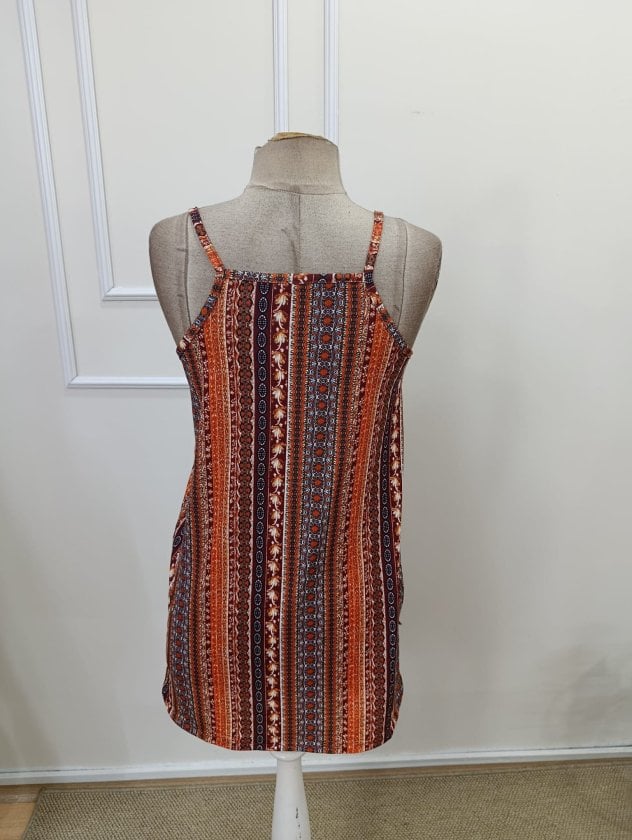 Women's Sleeveless V-Neck Wrap Camisole with Geometric Print - Janes - by Peralane - photo 8