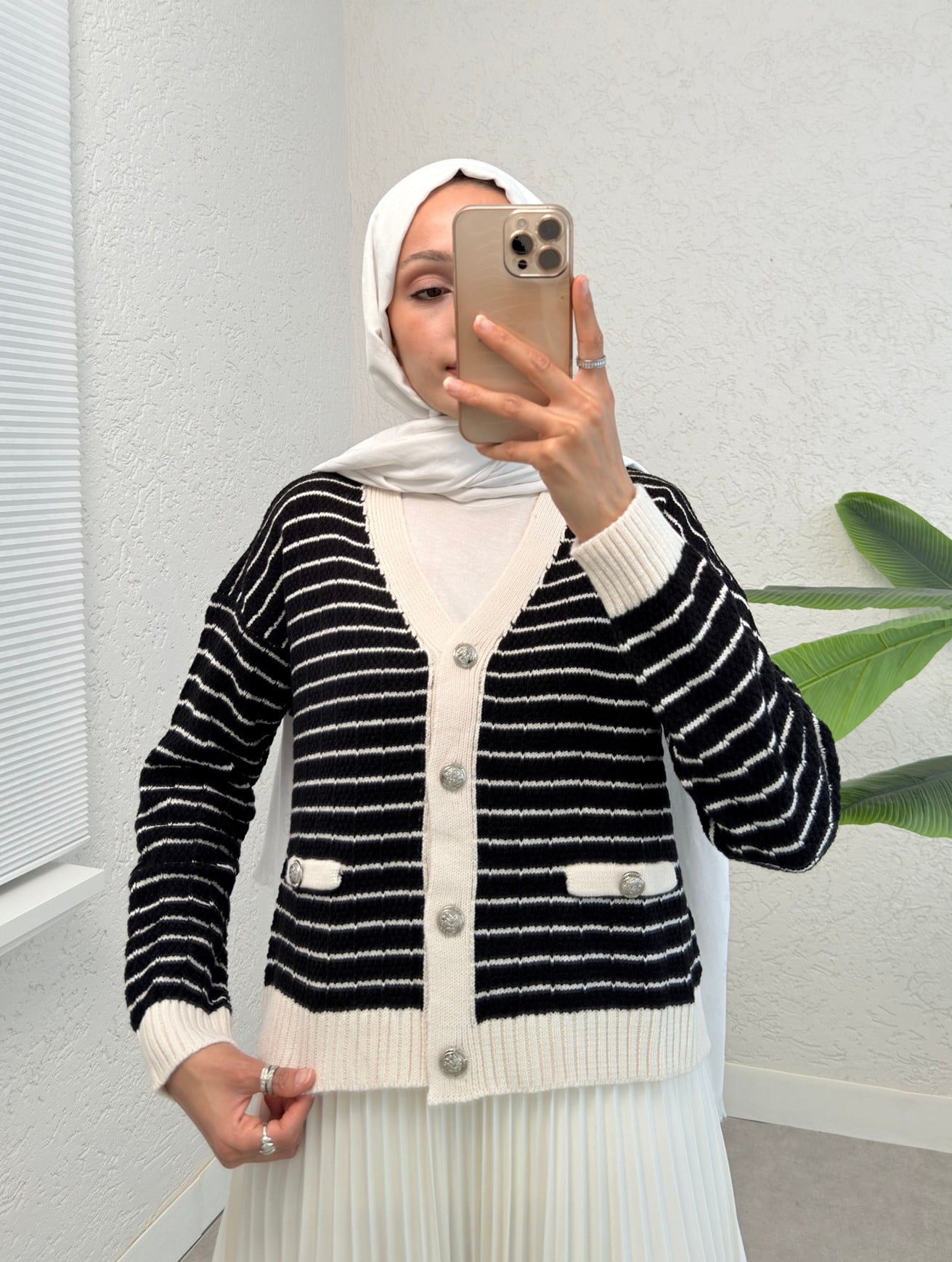 Button-Front Striped Knit Cardigan - Cream - Podyumplus - by Peralane - photo 3